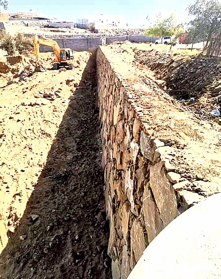 بوكلين للايجار وبناءالحجر