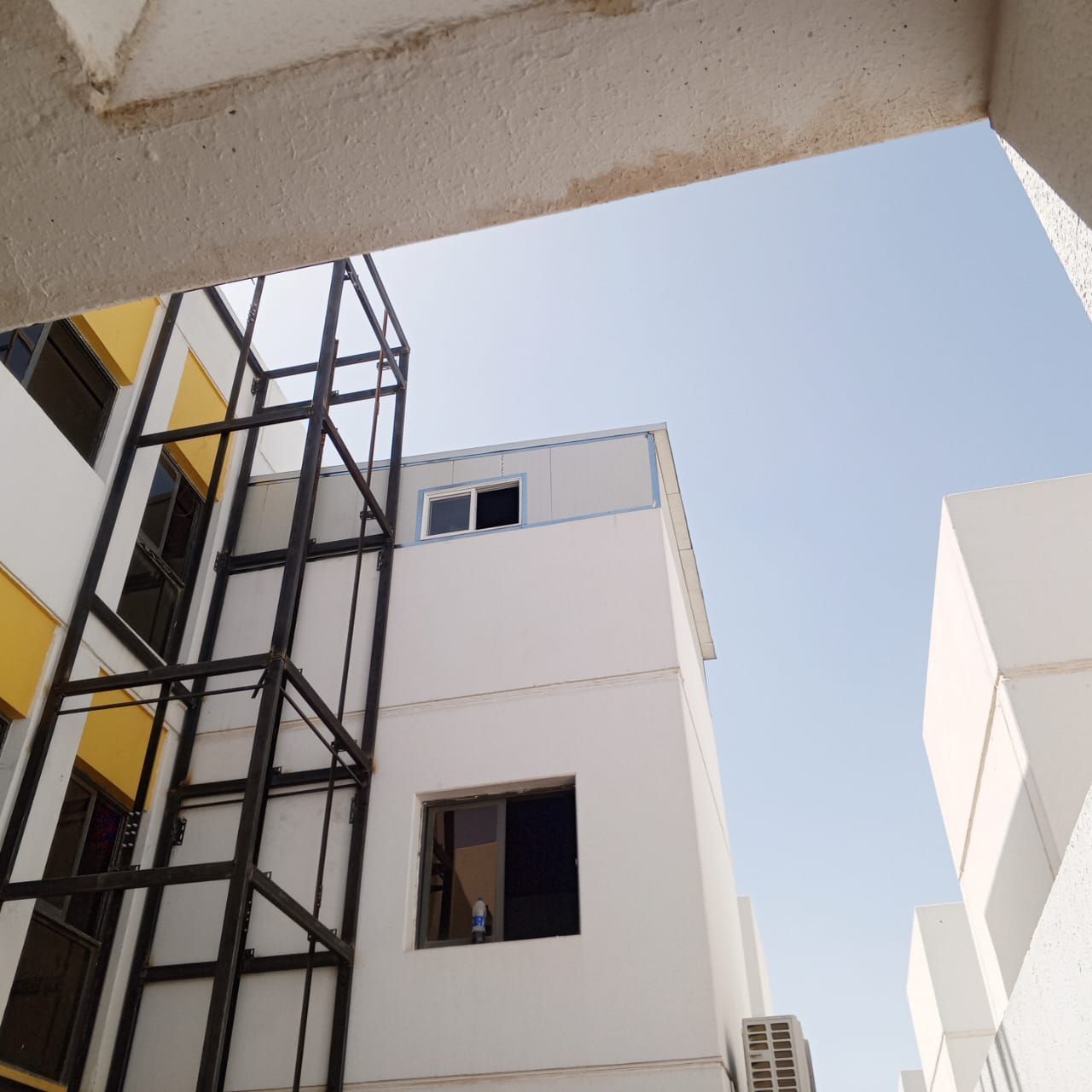 مواصفات ساندويش بانل: المواصفات العامة 1. *السماكة