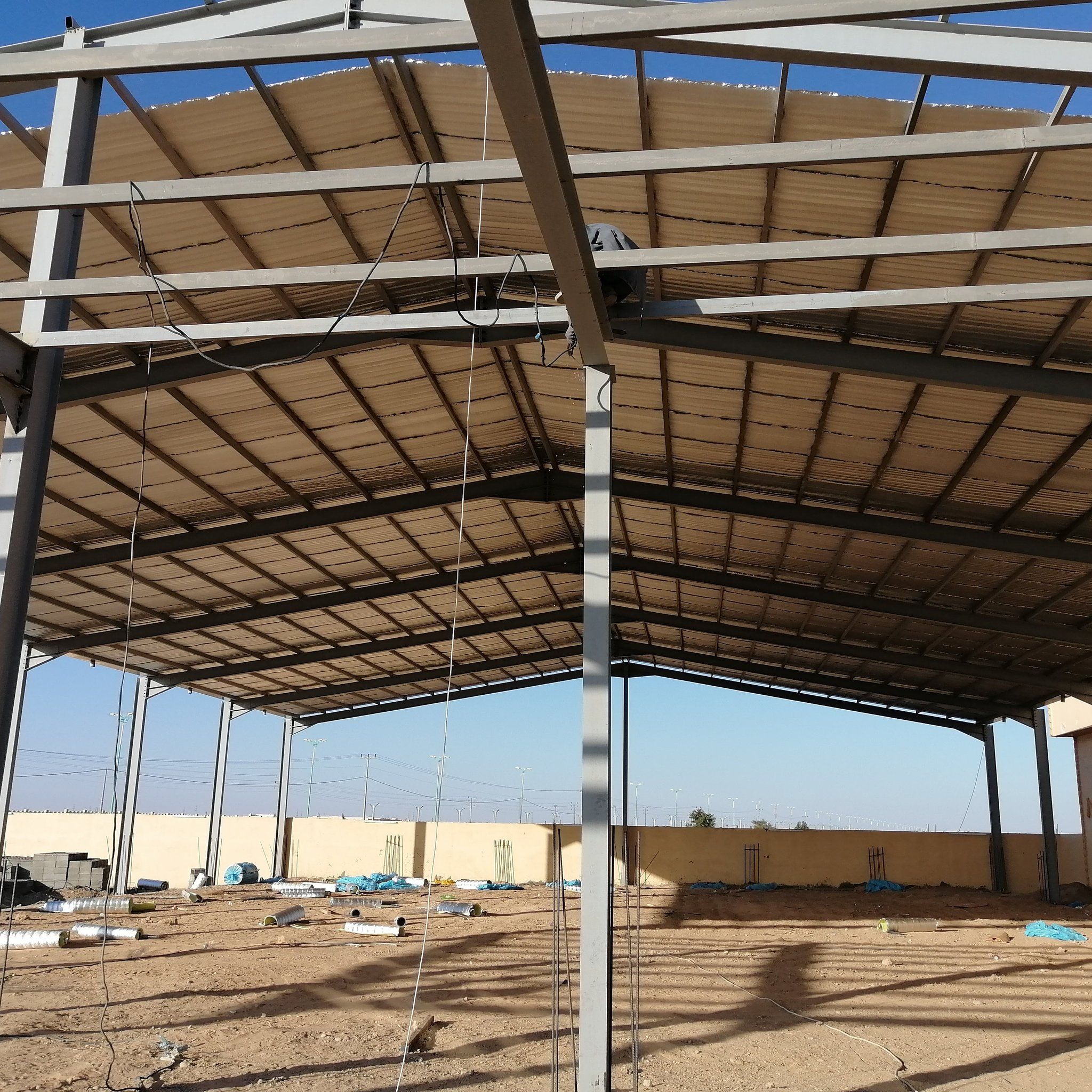 مواصفات ساندويش بانل: المواصفات العامة 1. *السماكة