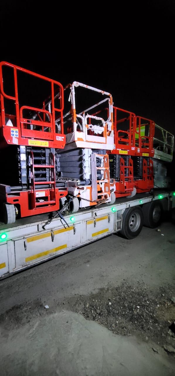 رافعات شوكية للايجار وسيز لفت