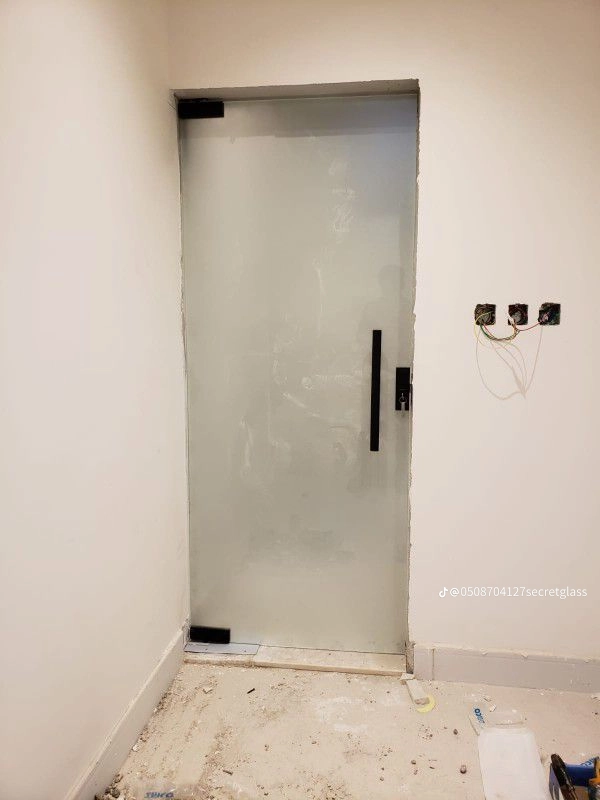 زجاج سكريت جيزان زجاج دربزينات درج ابواب سحاب صيان