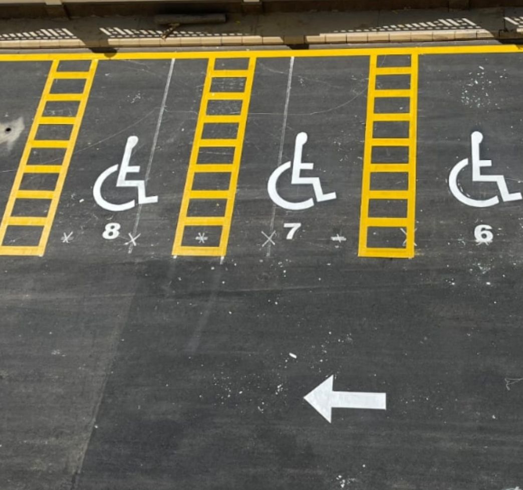 تخطيط مواقف سيارات وأعمال أسفلت