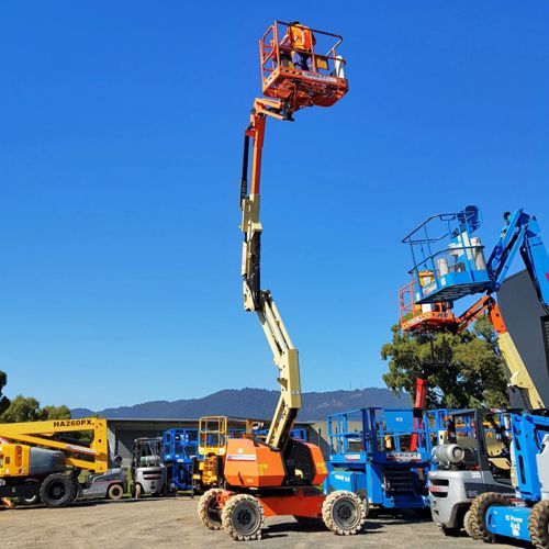 سيزرلفت للايجار مانلفت للايجار رافعة عمال للايجار