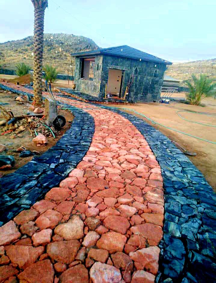 بوكلين للايجار وبناءالحجر