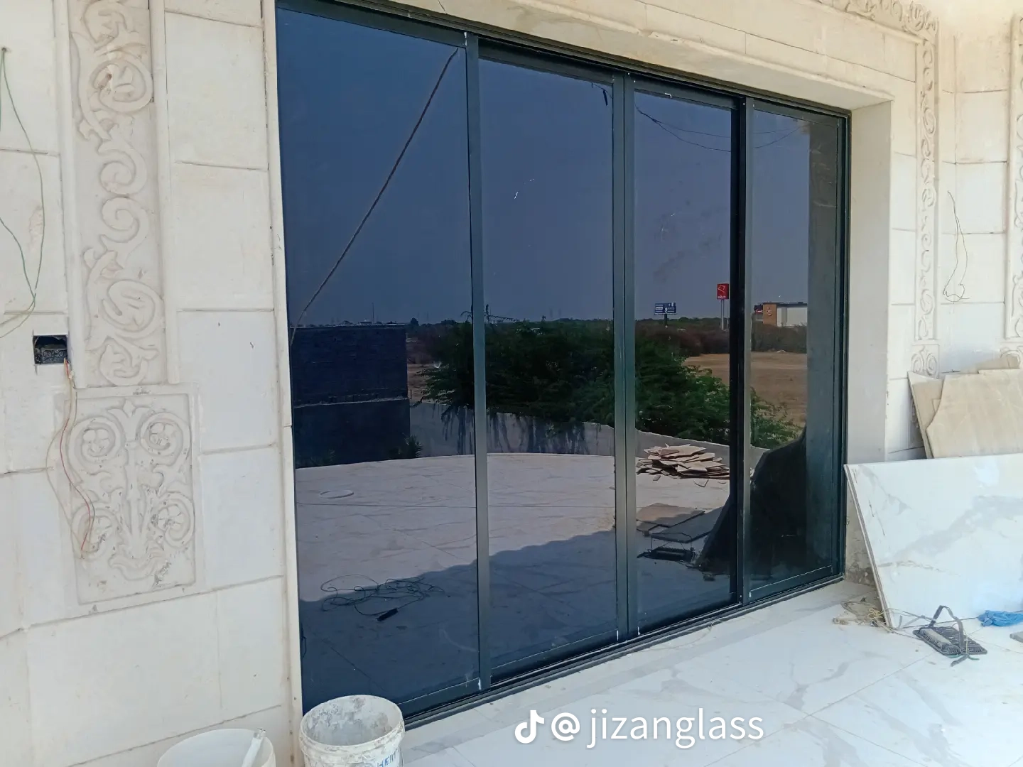 زجاج سكريت صبياء فيفاء العيدابي