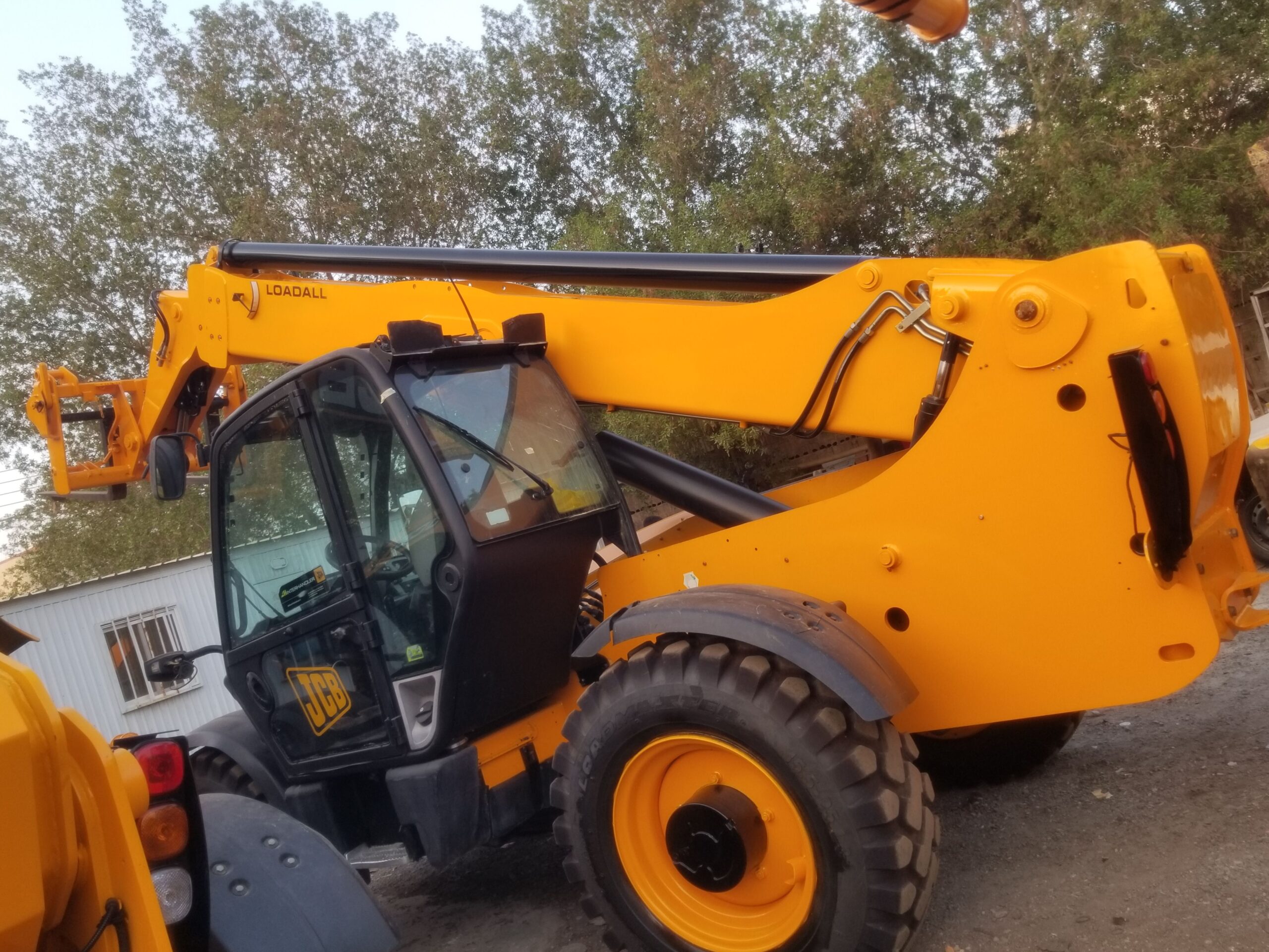 سيز لفت للايجار اليومي والشهري