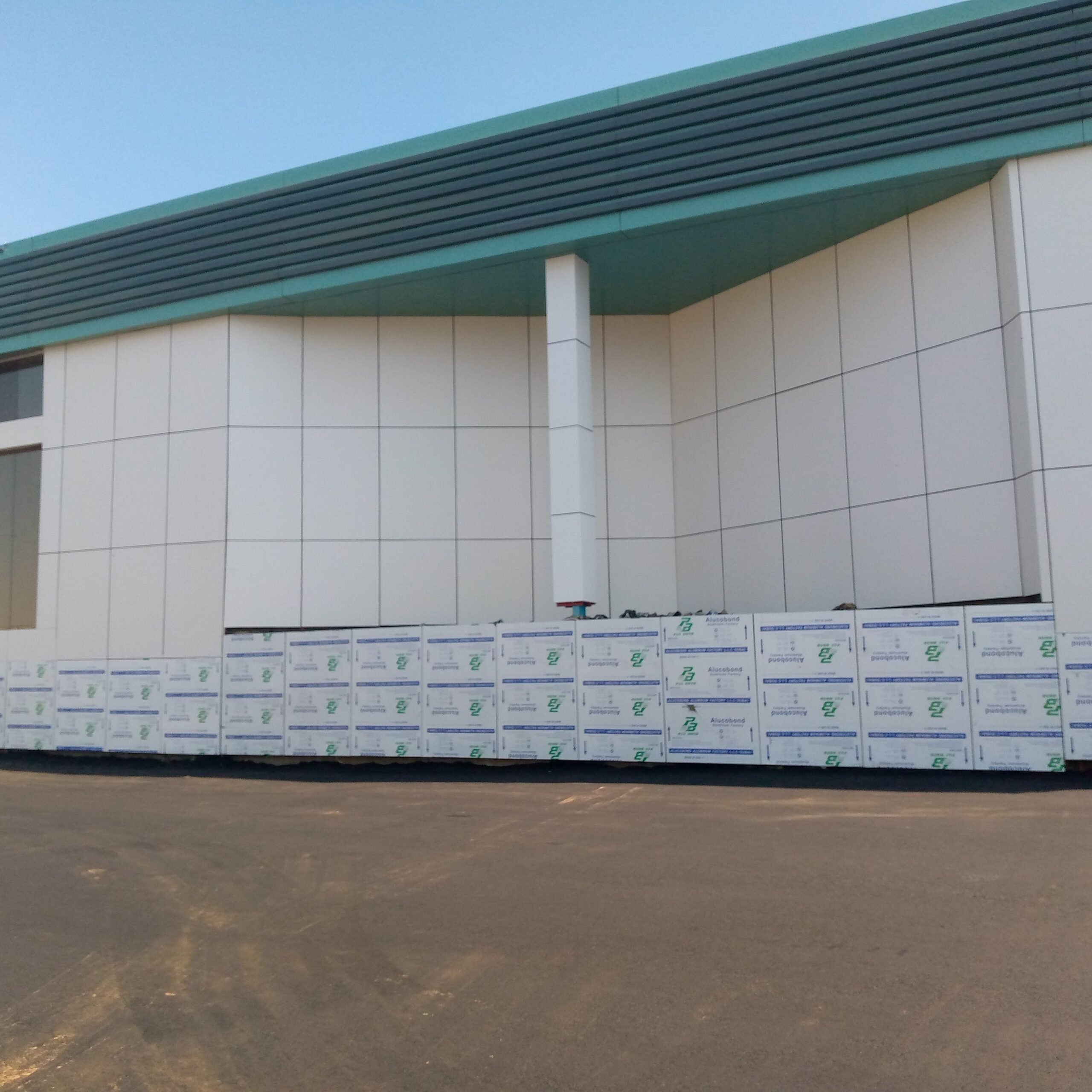 مواصفات ساندويش بانل: المواصفات العامة 1. *السماكة