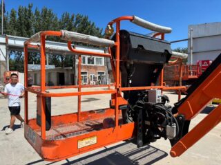 81c00695-9b58-4c31-92f9-3c9e6e3d317d