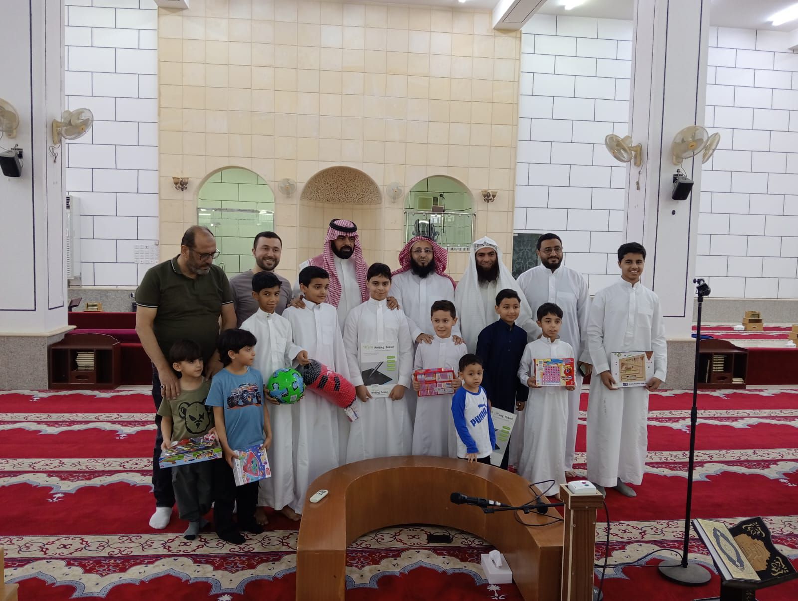 معلم تأسيس وقرآن كريم