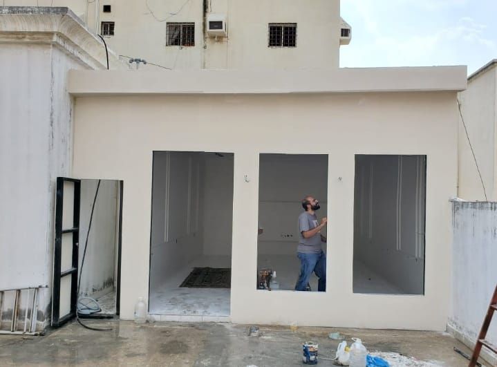 ساندويتش بانل (Sandwich Panel) هو نوع من الألواح ا