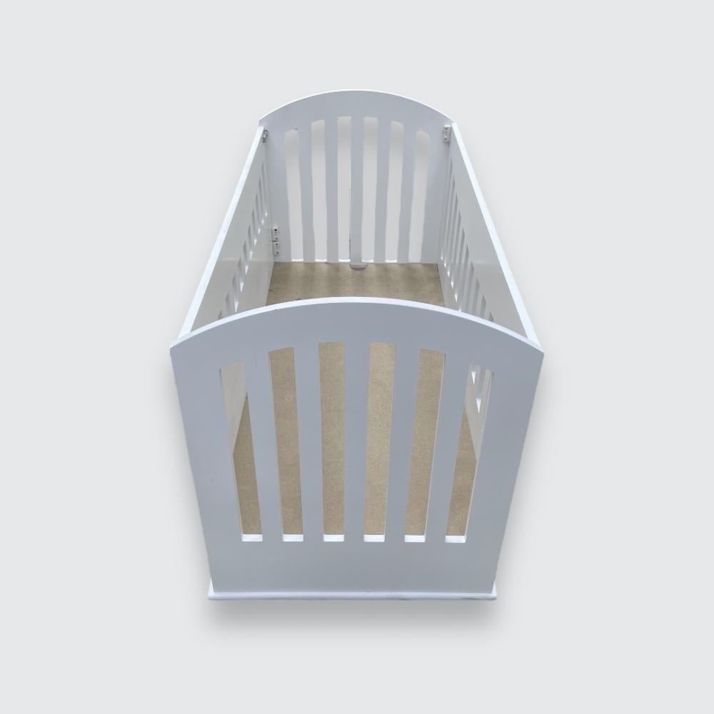 سرير أطفال جديد