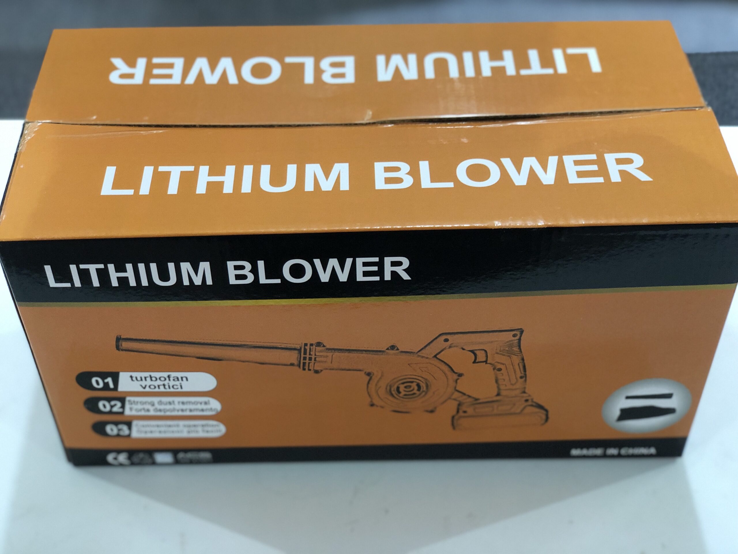 منفاخ هواء لتنظيف الكنب والستاير والاثاث والسياره