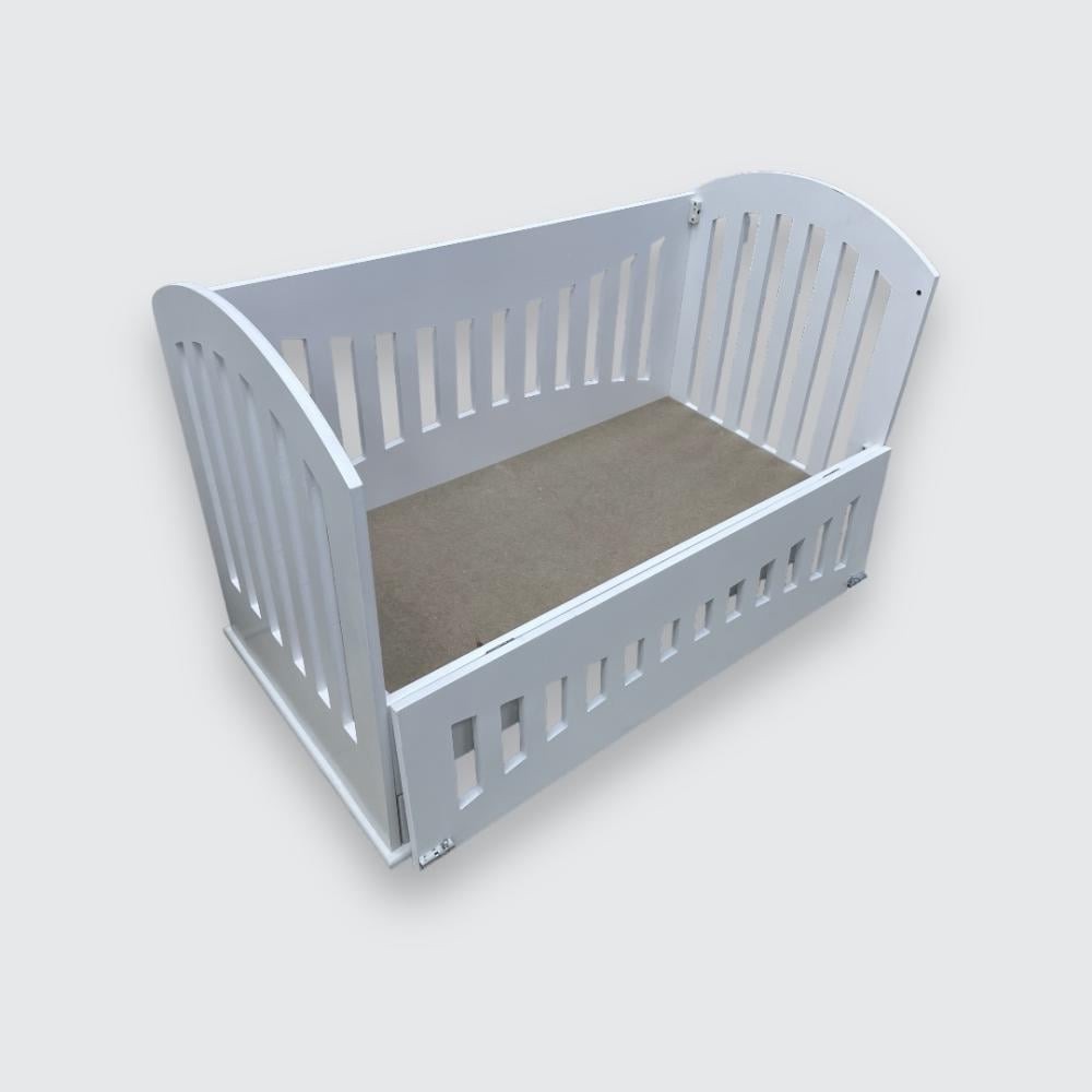 سرير أطفال جديد