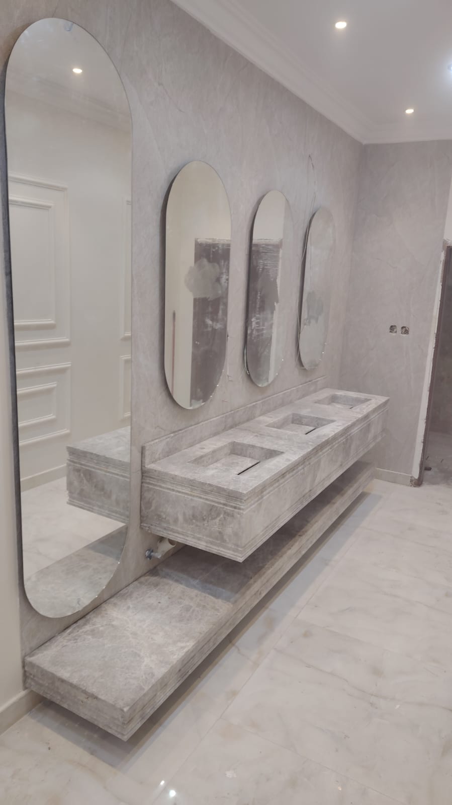 مغاسل رخام ، ديكورات حمامات فاخرة