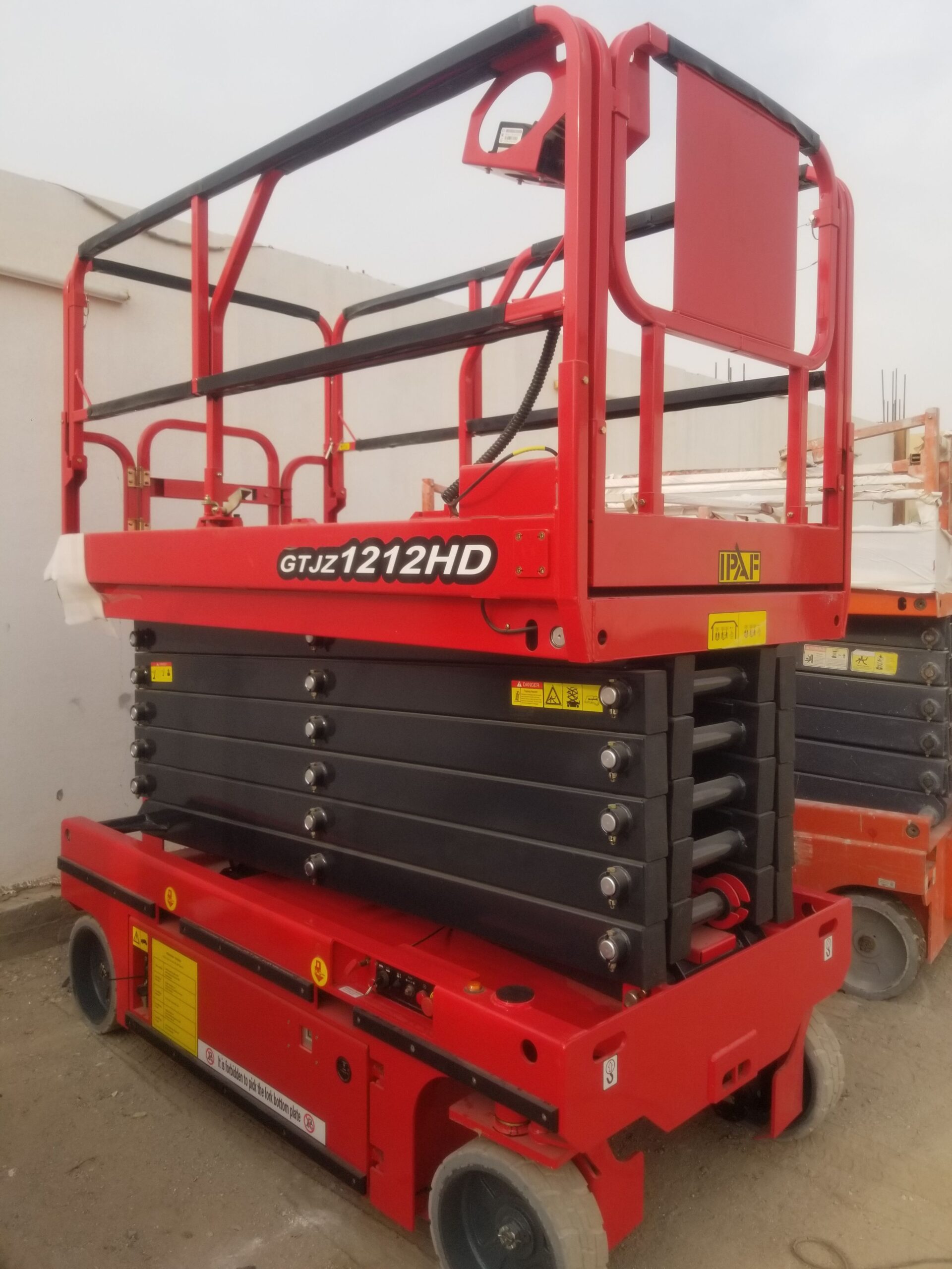 مان لفت وسيز لفت للايجار اليومي والشهري كرينات