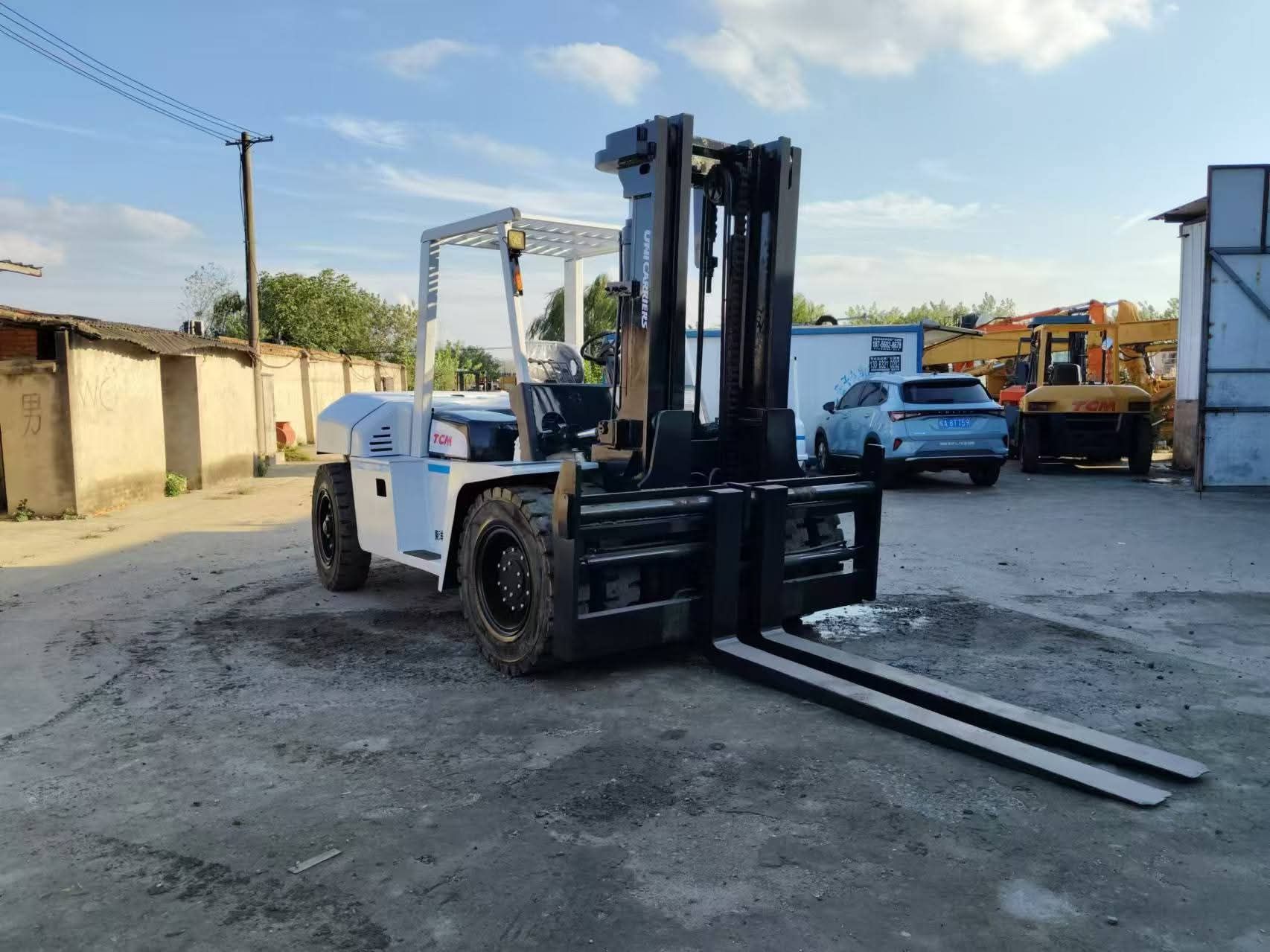 مانلفت سيزرلفت 12متر للايجار اليومي والشهري في جدة