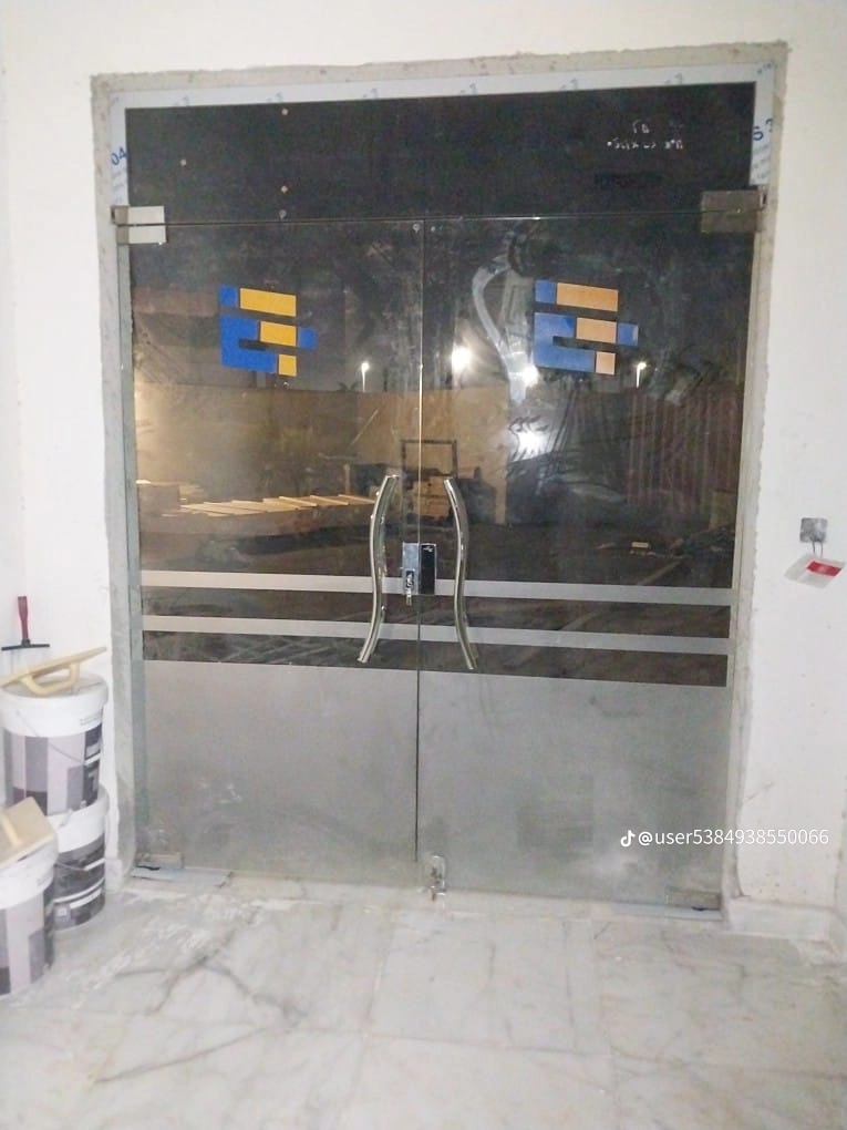 زجاج سكريت صبياء فيفاء العيدابي