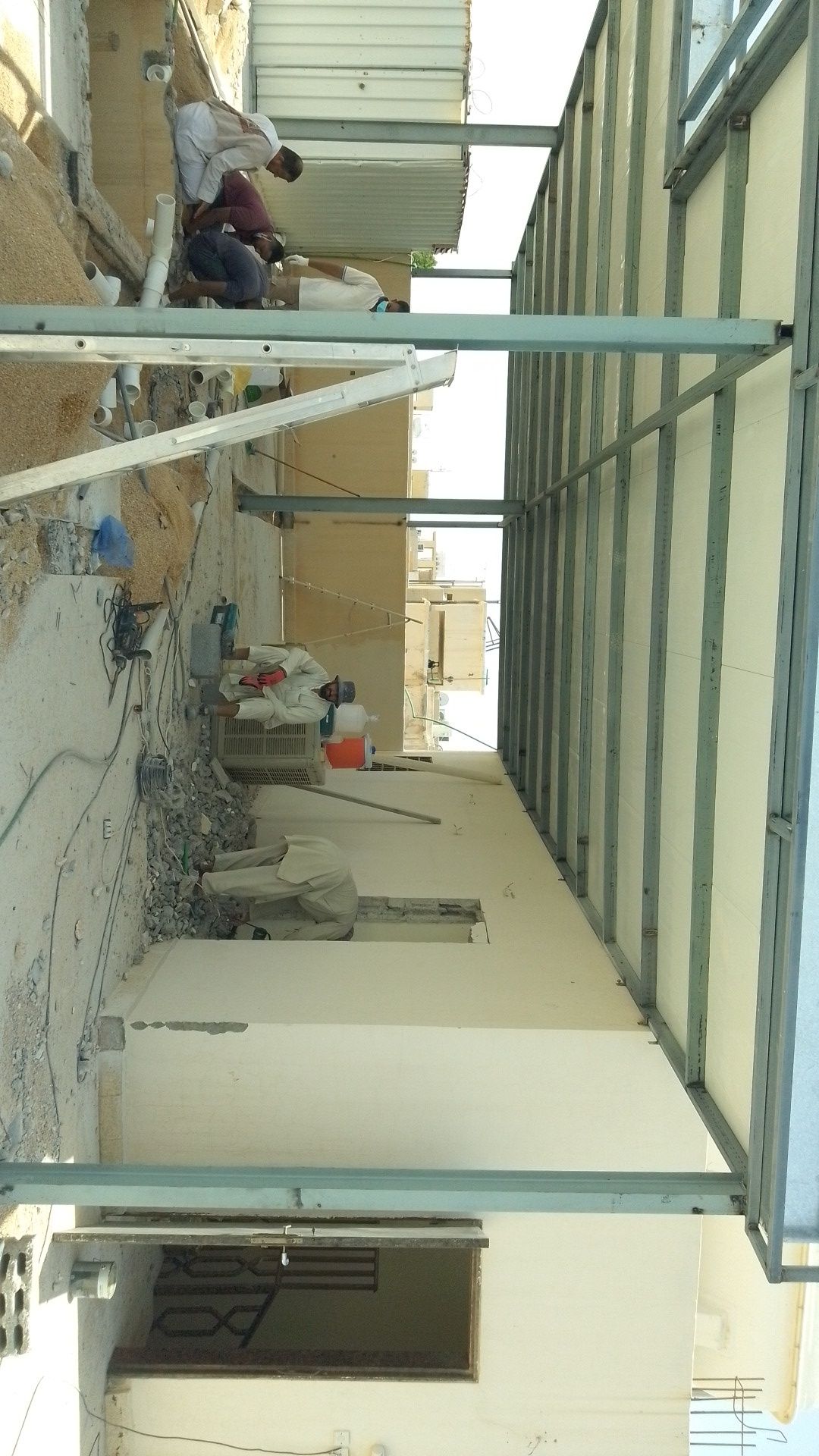 ساندويش بانل وترميم مباني ومظلات وسواتر