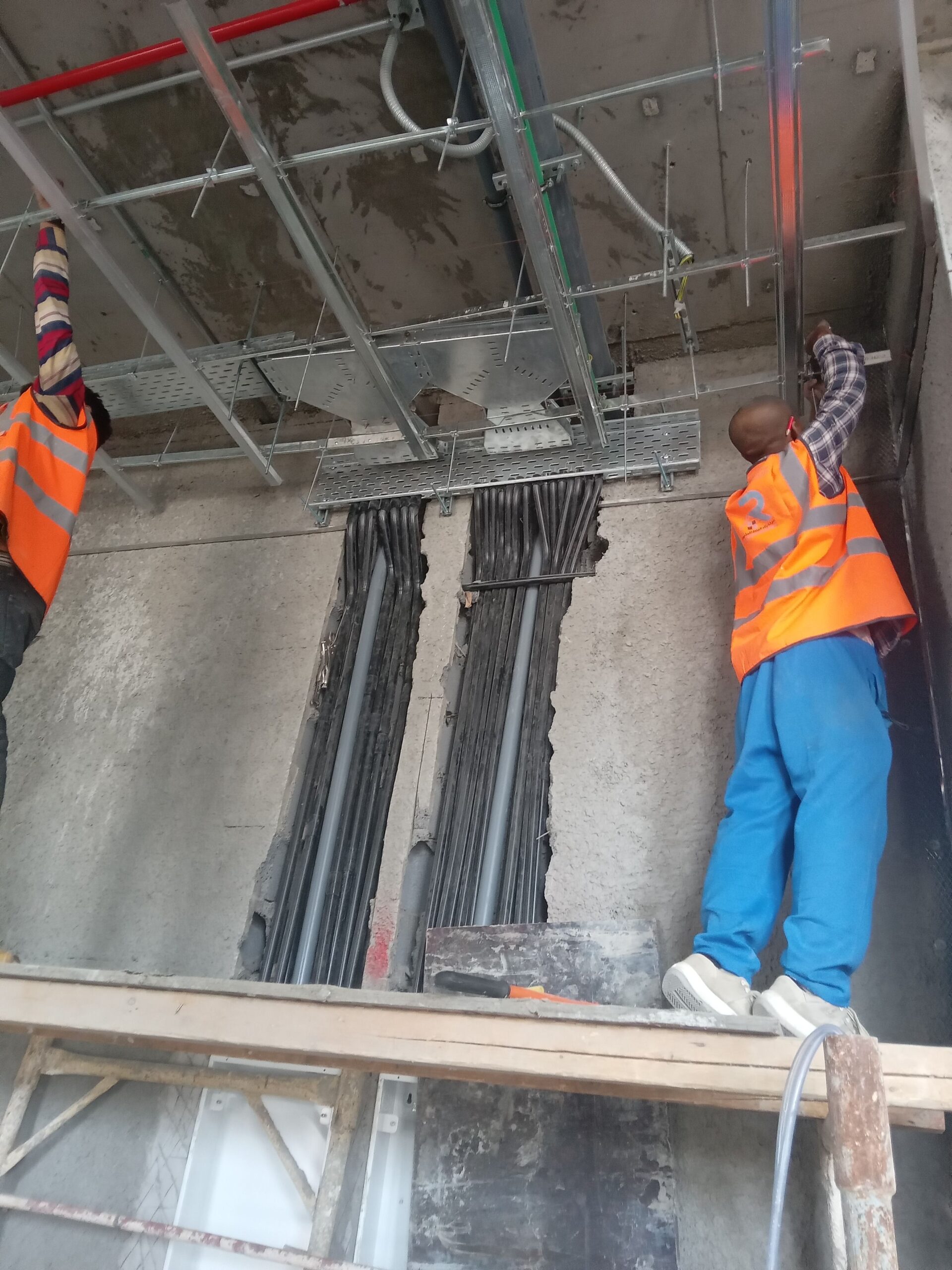 مهندس محمد للأعمال، الكهرباء.