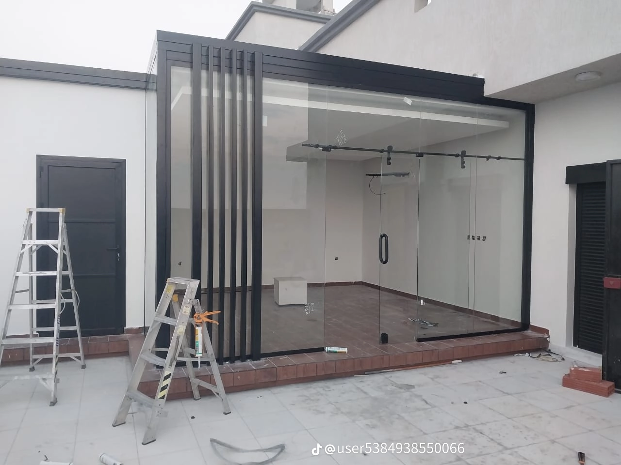 زجاج دربزينات درج ابواب سحاب كهرباء