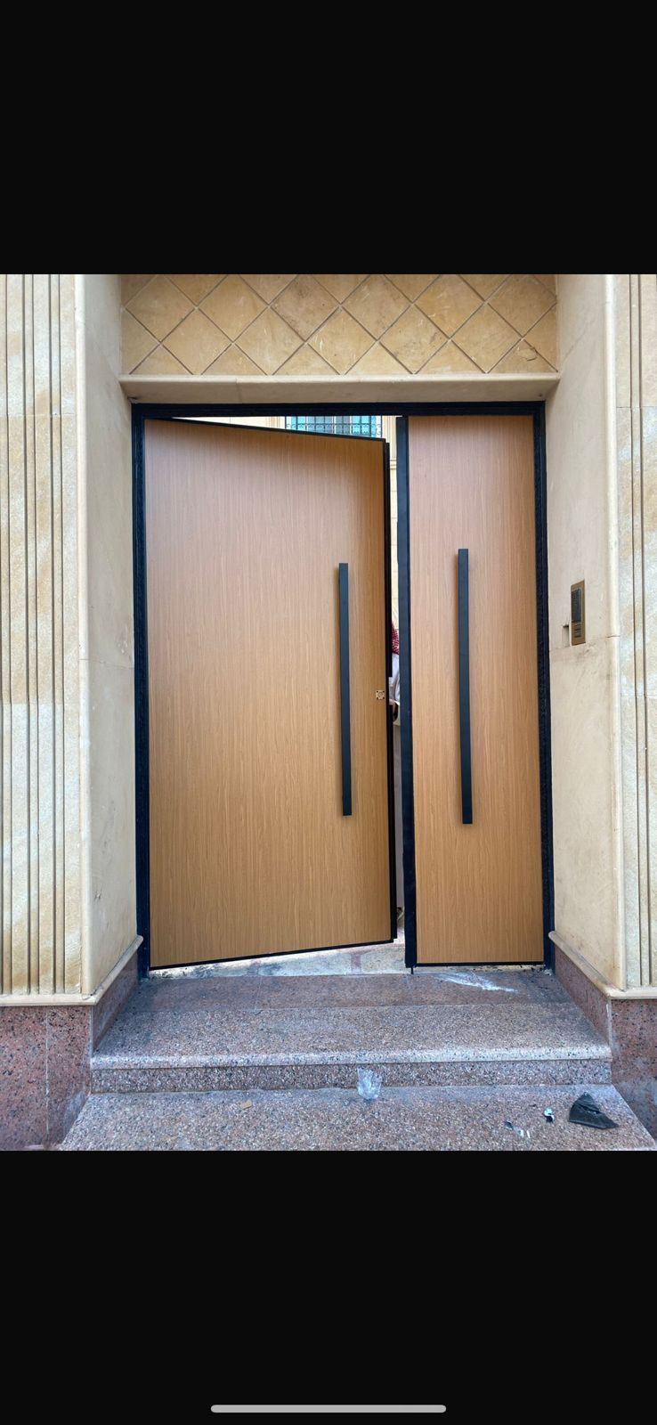 ساندوش بانل وترميم ومظلات وسواتر وبرجولات