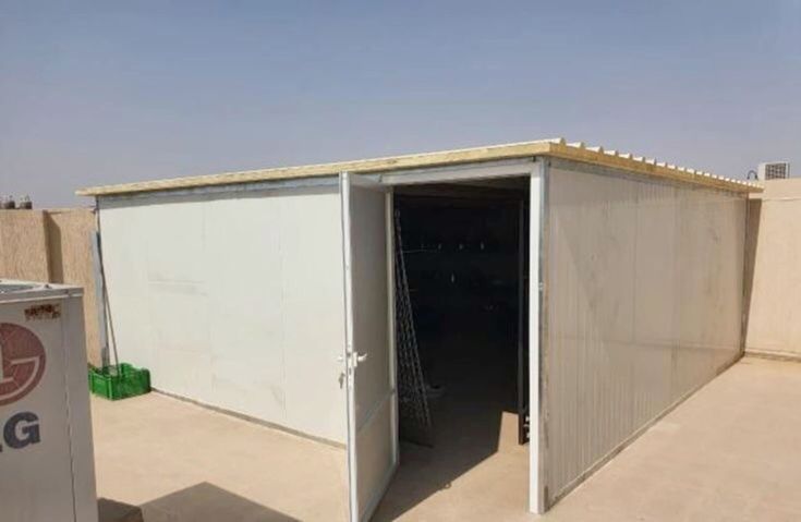 تركيب ساندوش بانل وترميم مباني و مظلات وسواتر