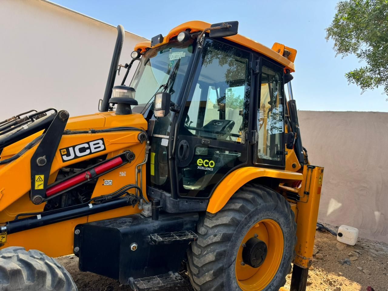 رافعات شوكية للايجار فوركلفت للايجار