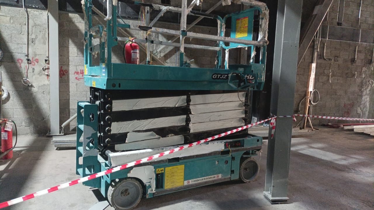 سيزرلفت ومانلفت للايجار شهري سنوي أسبوعي يومي