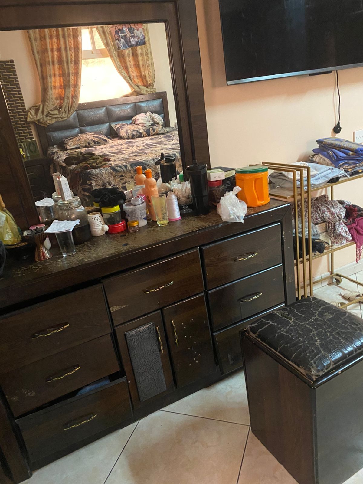 دينا طش اثاث القديم بالرياض 0507019022 طش اثاث الق