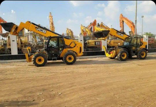 مؤسسة إنجاز توب للتاجير الرافعات الشوكيه والمرلوها