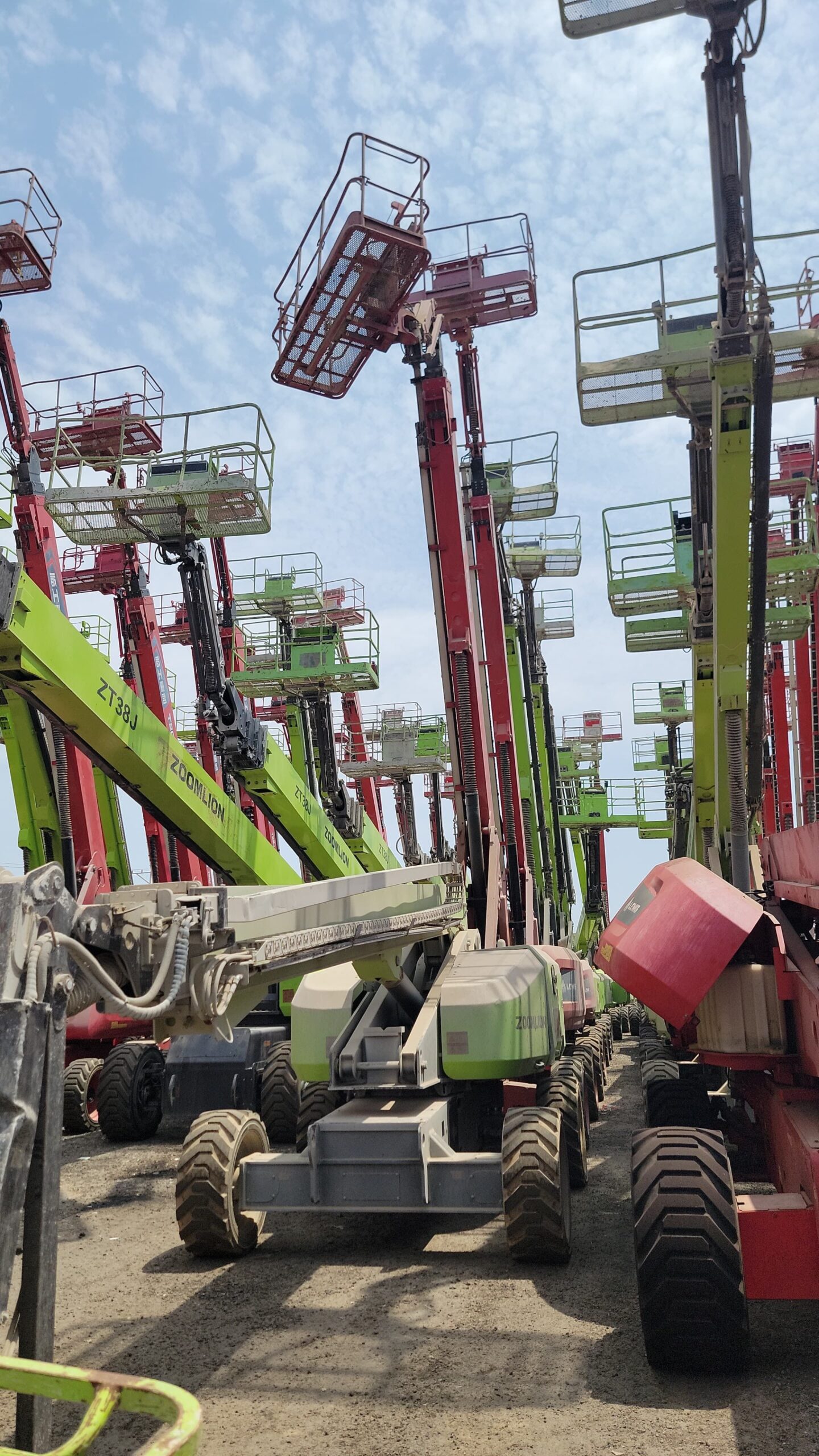 المدينه المنوره سيزرلفت ومانلفت للايجار شهري سنوي