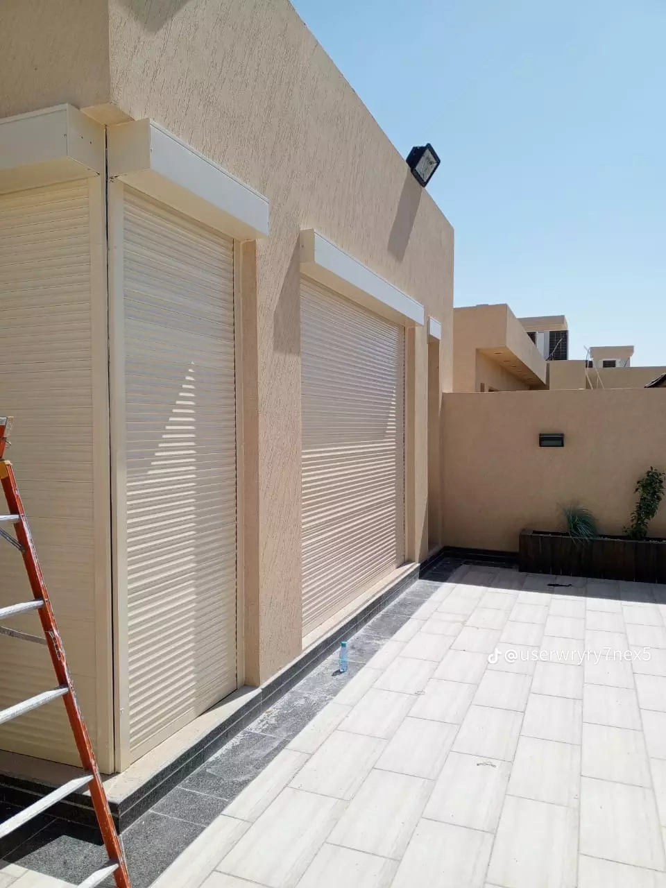 صيانه ابواب الكراج والشبابيك الشتر