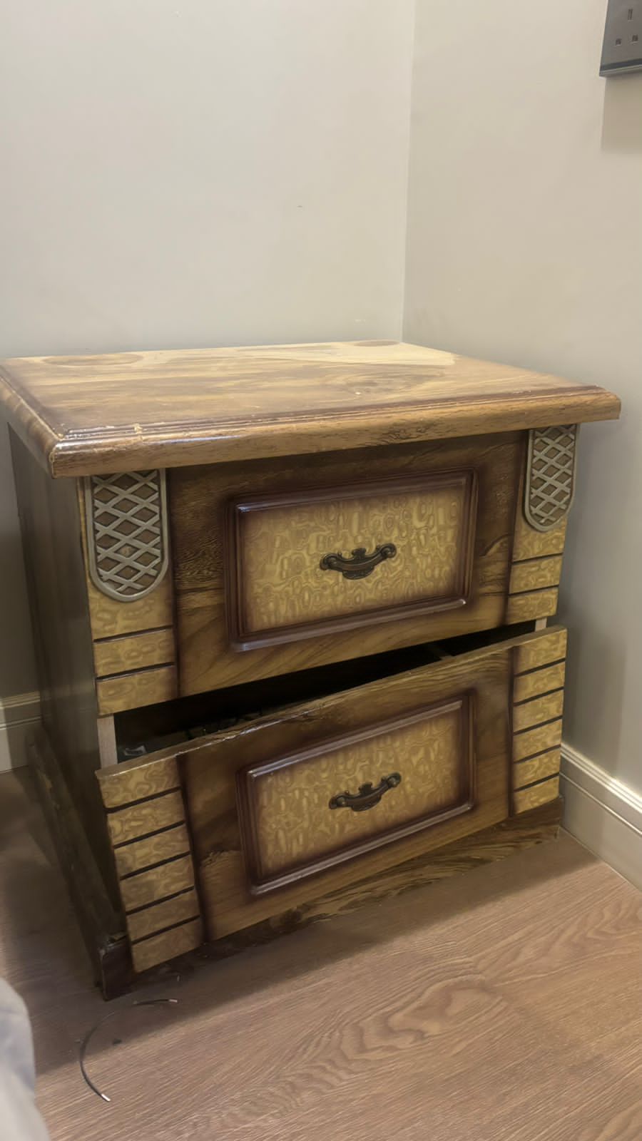 دينا طش الأثاث القديم بالرياض 0536617401 دينا طش ا