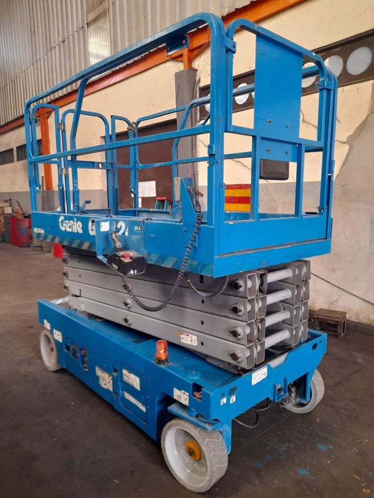 Renting all electric cranes