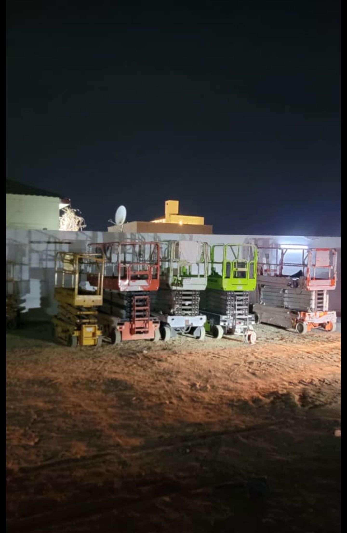 المدينه المنوره سيزرلفت ومانلفت للايجار شهري سنوي