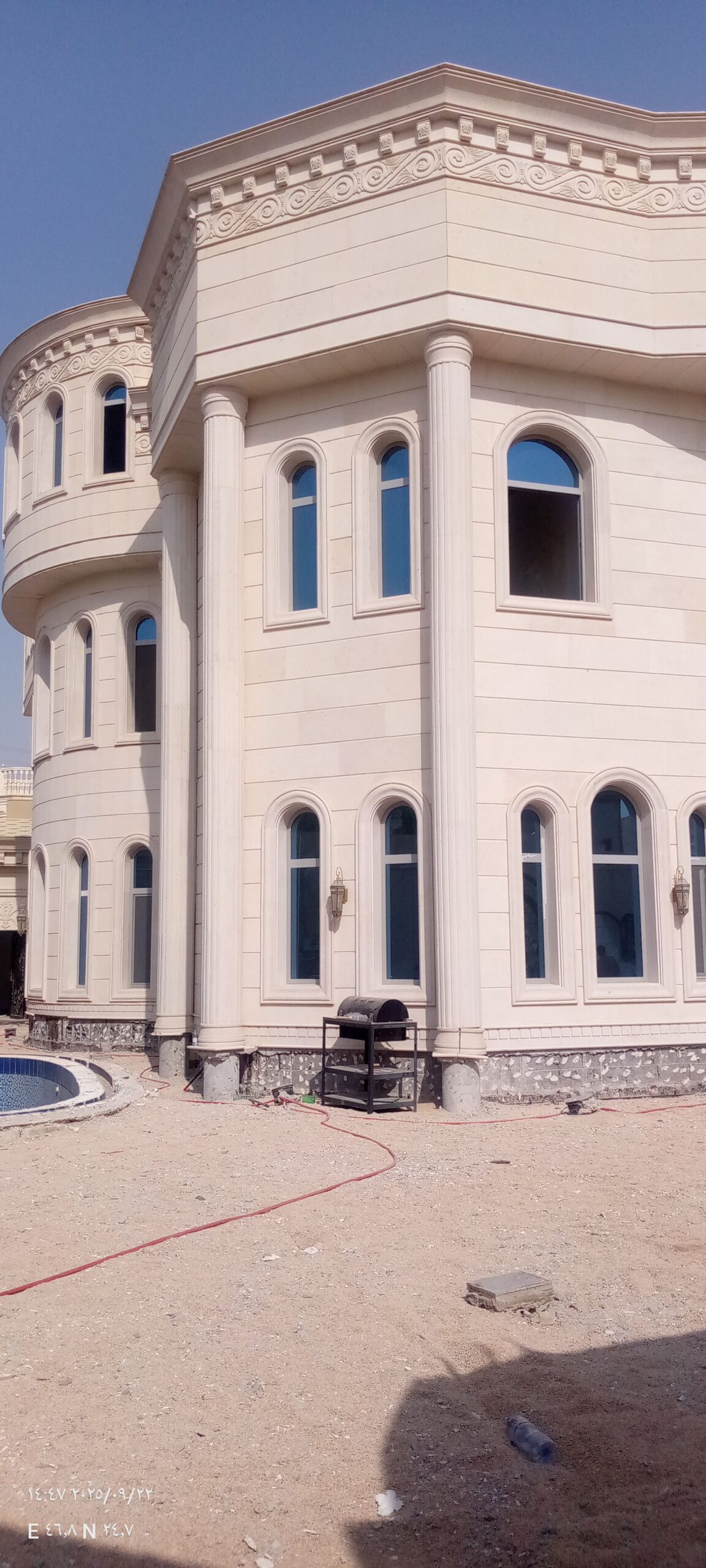 مقاول ملاحق///ترميم وتشطيب