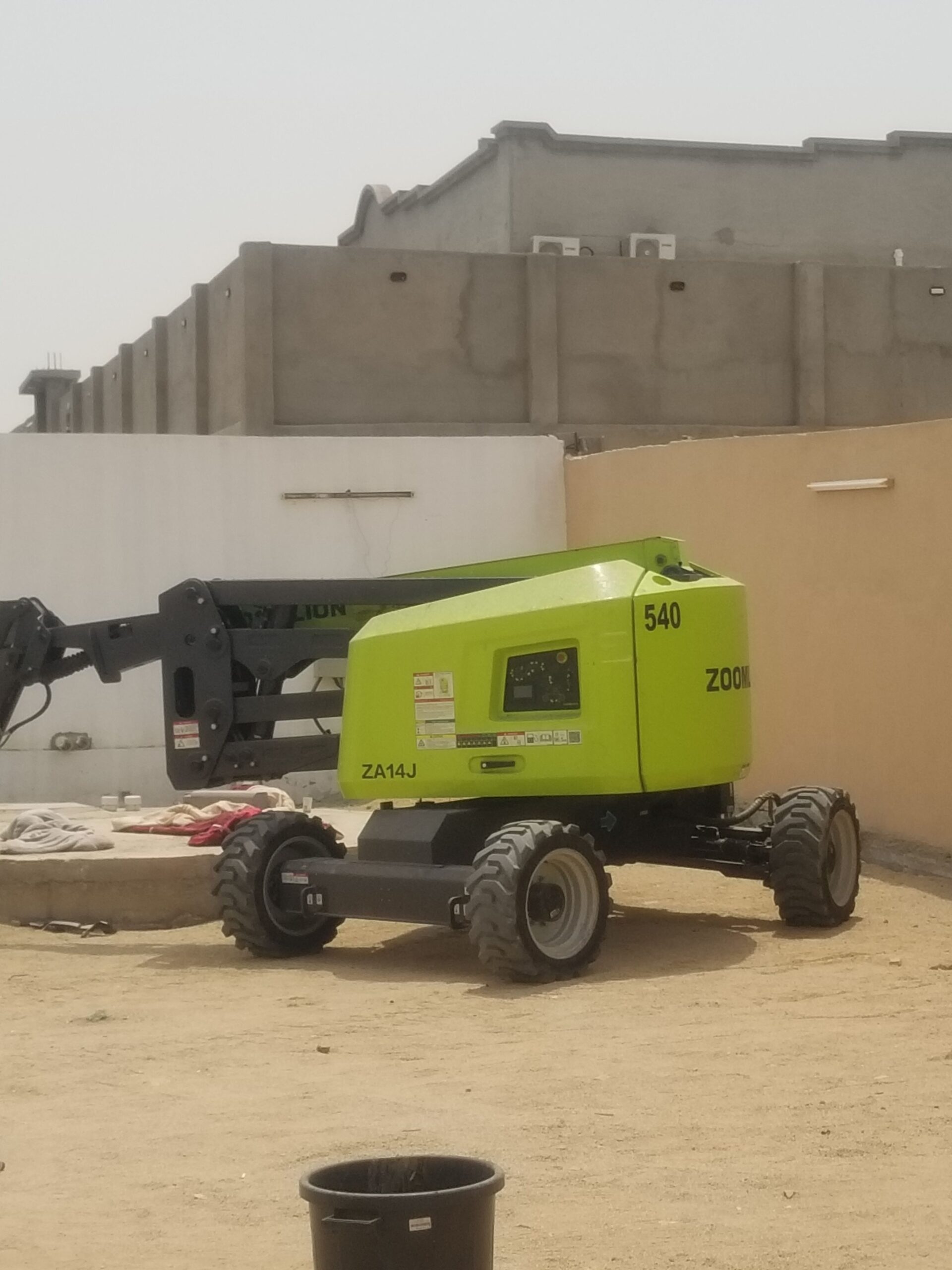 سيزر لفت للايجار اليومي والشهري رافعات شوكية للايج