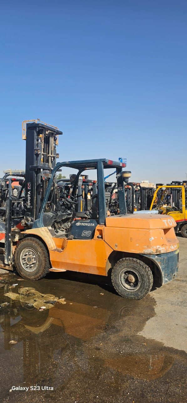 مان لفت للايجار اليومي والشهري