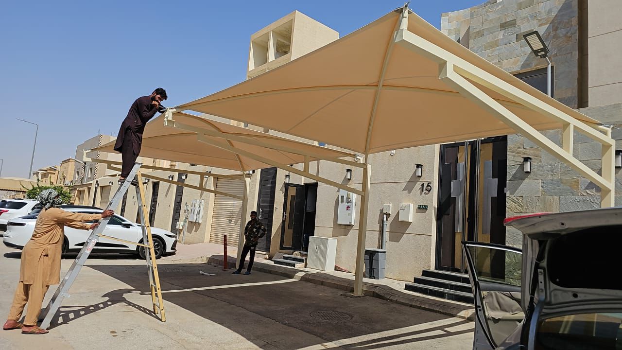 تفاصيل الخيام مظلات