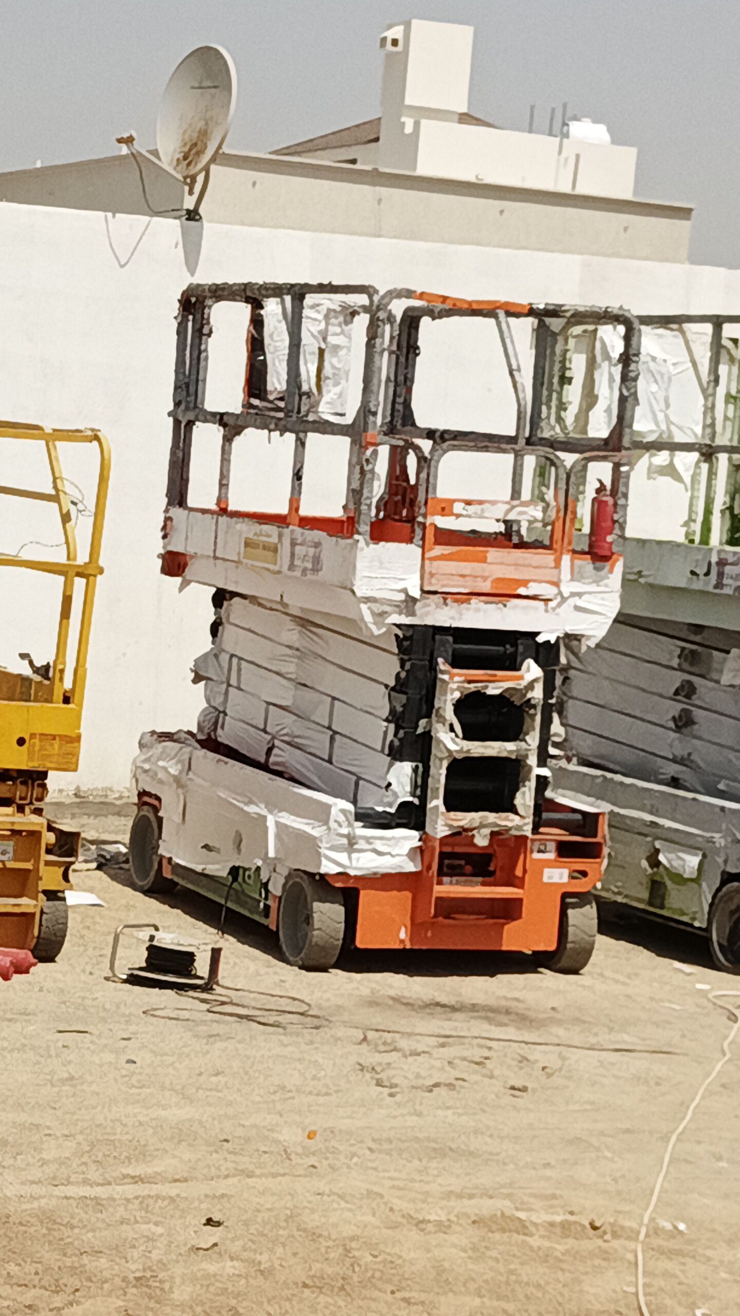 سيزر لفت للايجار اليومي والشهري ومان لفت للايجار