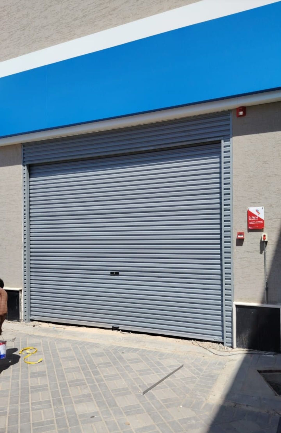 صيانه ابواب الكراج والشبابيك الشتر