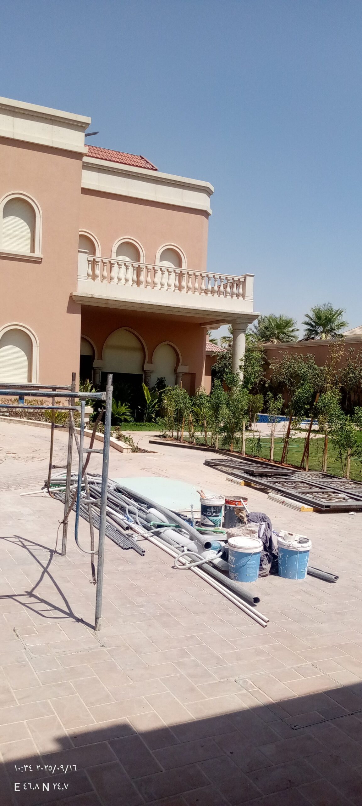 مقاول ملاحق///ترميم وتشطيب