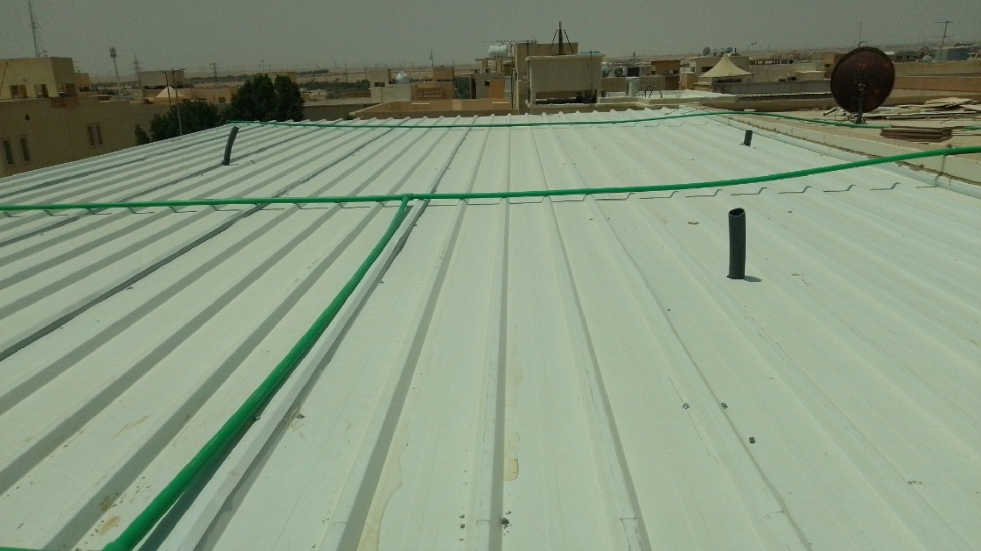 ساندويش بانل وترميم مباني ومظلات وسواتر