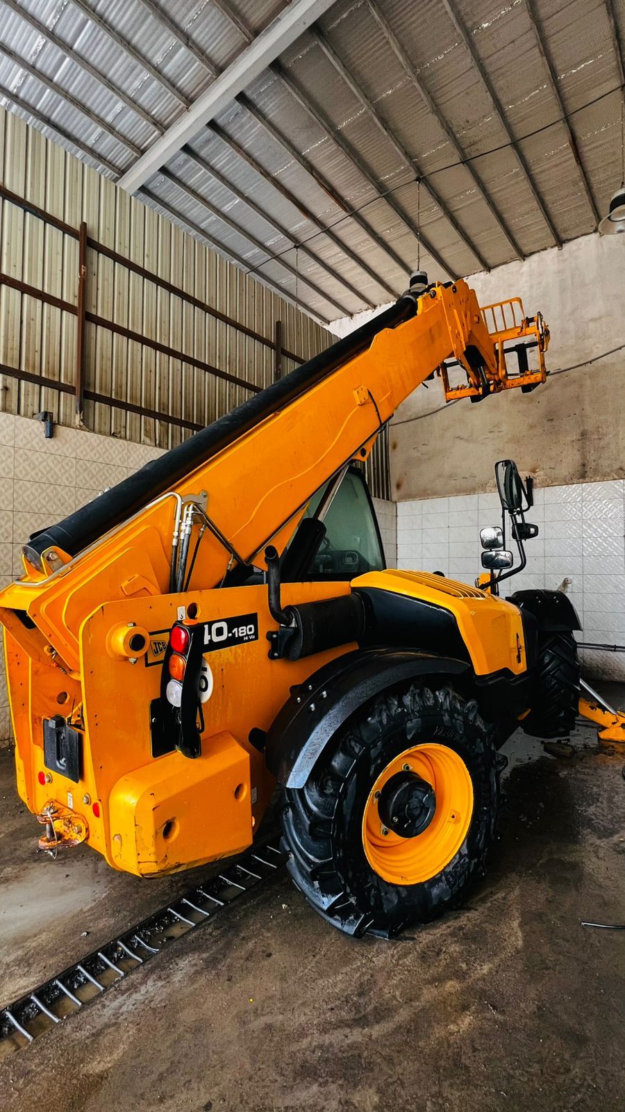 سيزر لفت ومان لفت للايجار اليومي والشهري