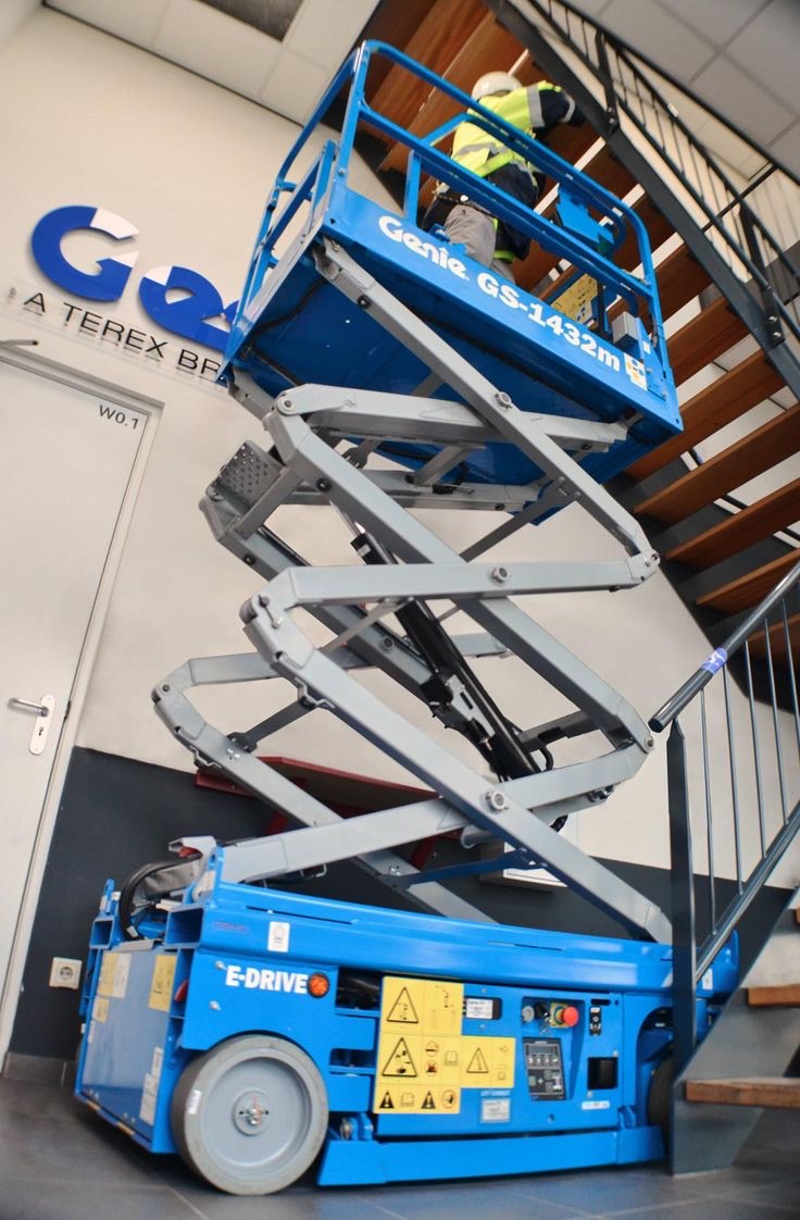 High-quality scissor lifts suitable for industrial