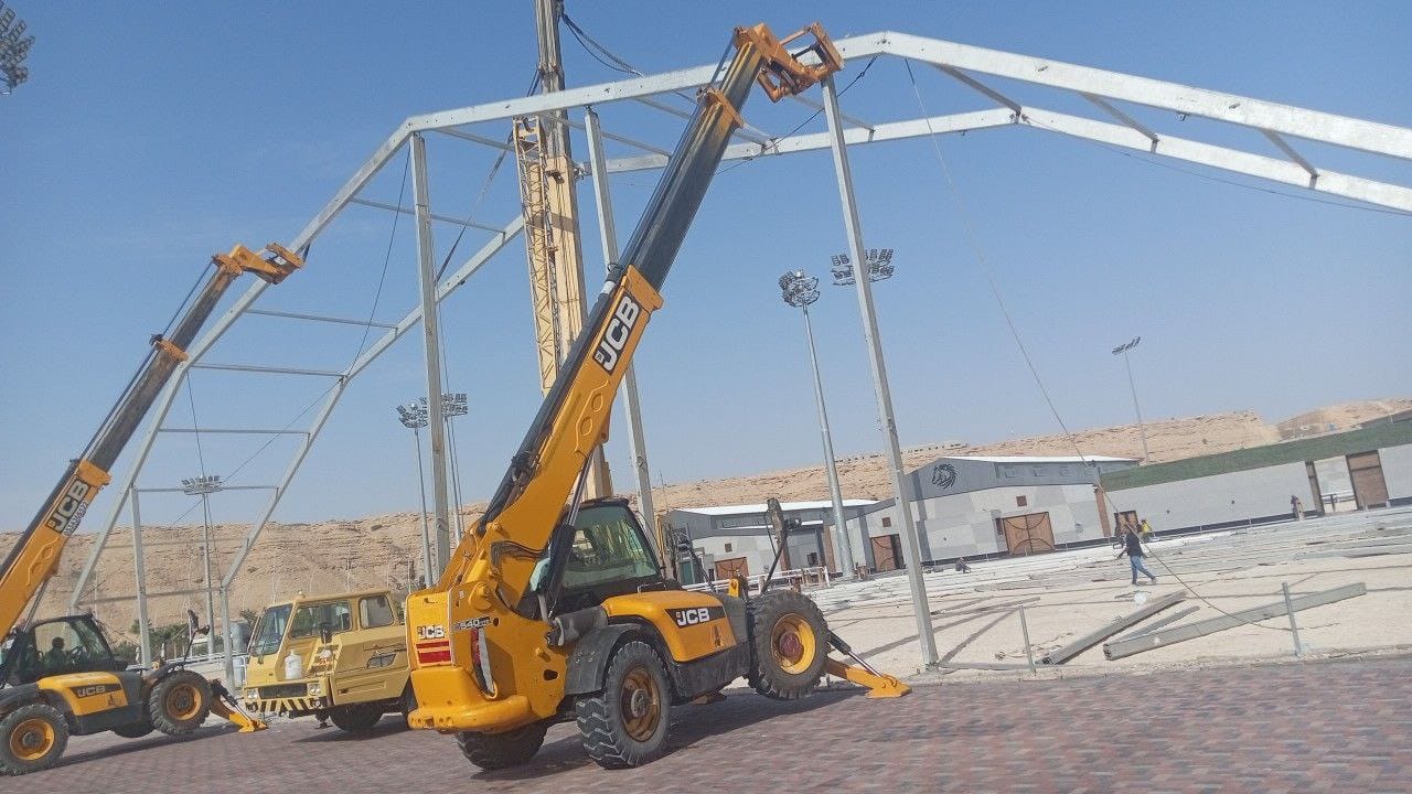 فوركلفت مانلفت سيزرلفت كرينات وجي سي بي للإيجار