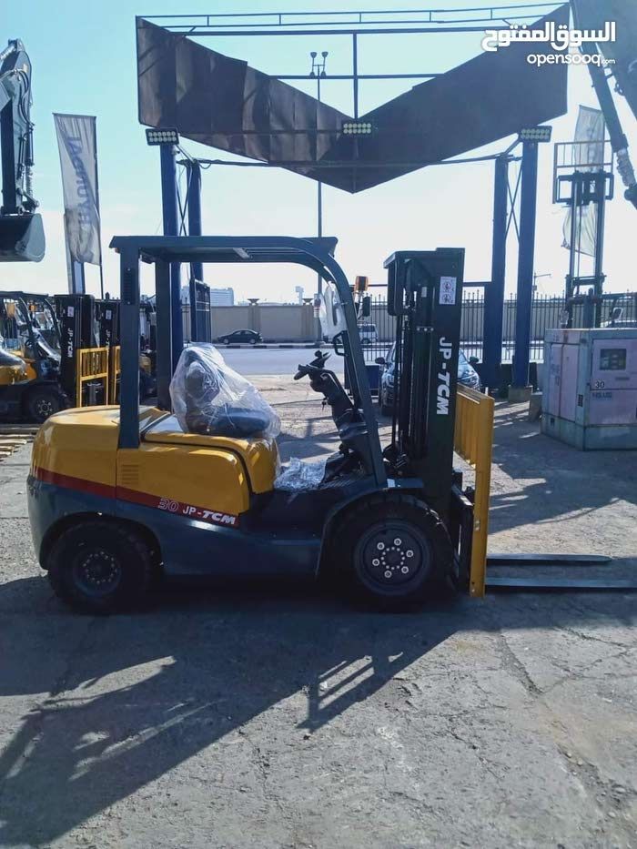 رافعات شوكيه فوركلفت للايجار بالمدينه المنوره سيزا