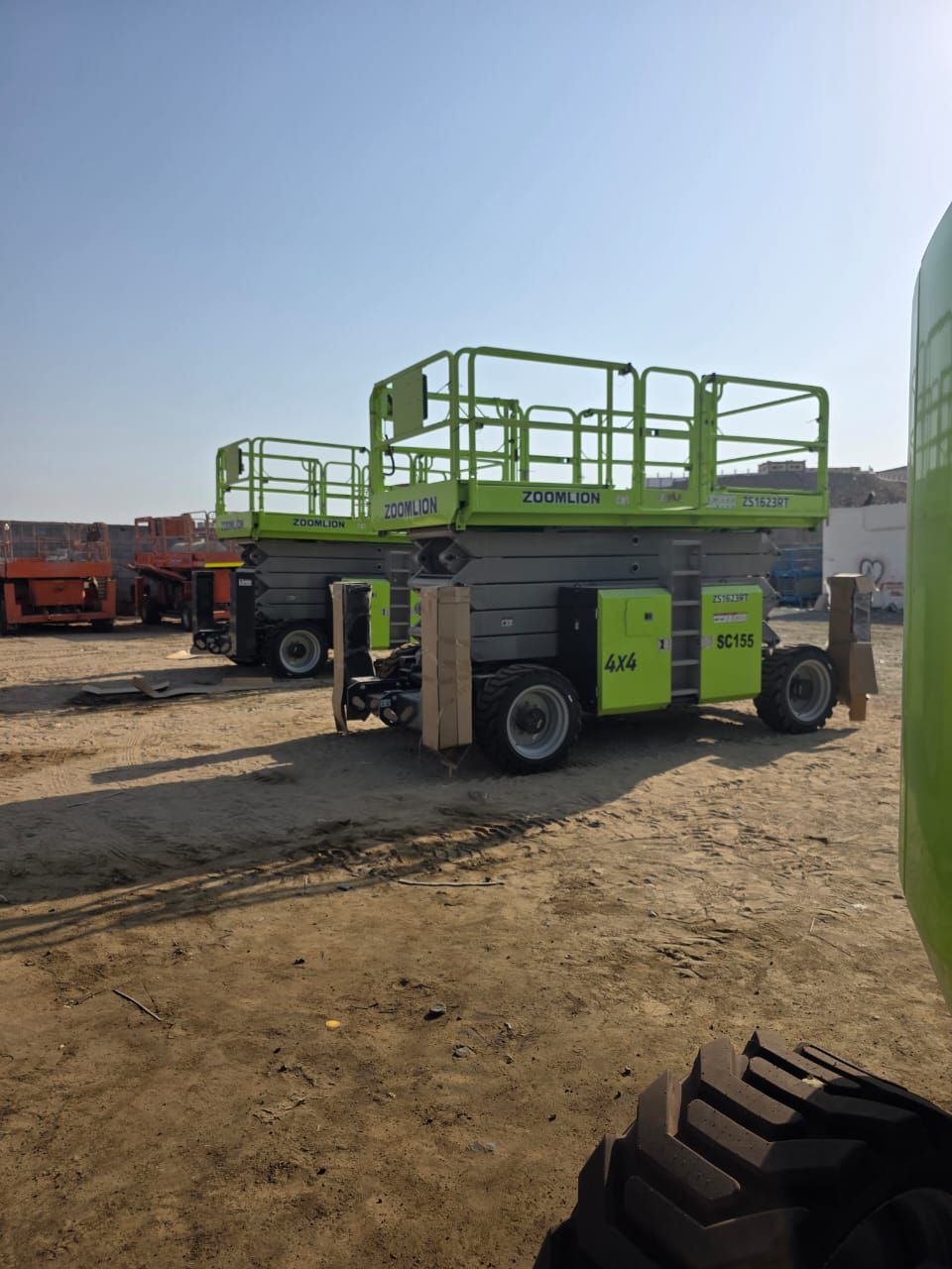 سيزر لفت للايجار اليومي والشهري ورافعات شوكيه للاي