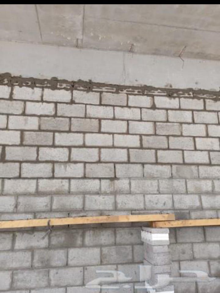 معلم باكيستاني شغل بنا الياسه بلاط تركيب تكسير شغل