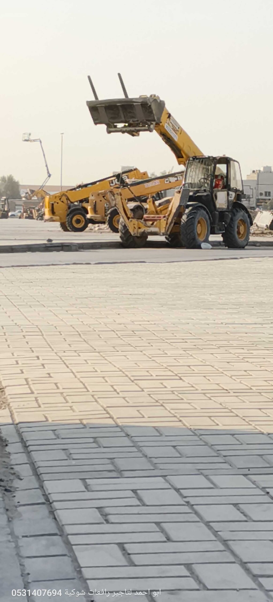 جيسبي تلسكوبية تليهندر رافعة شوكية فوركلفت للايجار